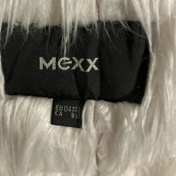 Girls Mexx Lavender penny lane Coat, Faux Fur, size 9/10, embroidered - Picture 7 of 13